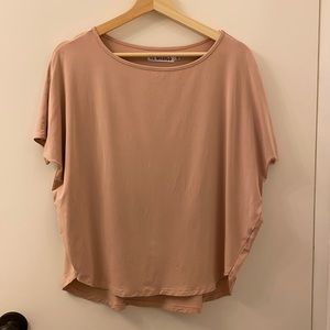 Fighting Eel Ava Sky Blush Flowy Top Honey XS